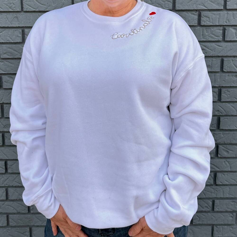 NEW TOWN PRIDE crewneck sweatshirt top in white